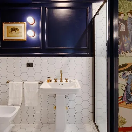 V Collection Condotti ホテル ローマ