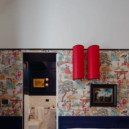 V Collection Condotti ホテル *