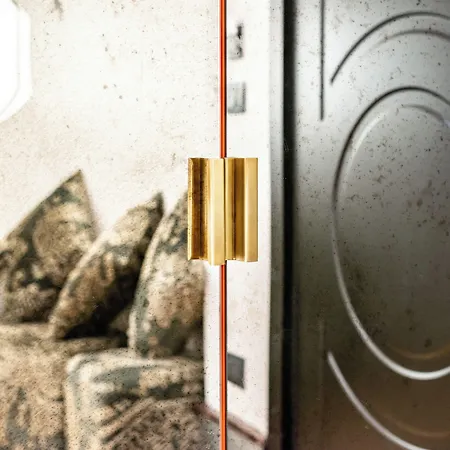 V Collection Condotti Rom