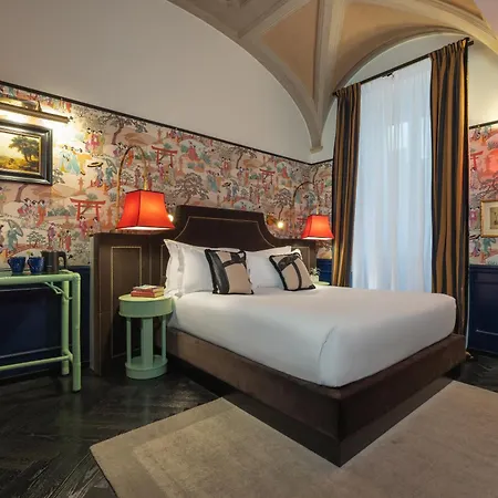 V Collection Condotti Hotell