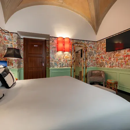 Hotell V Collection Condotti