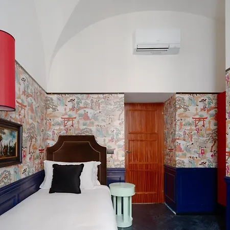 V Collection Condotti Hotel Rzym