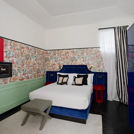 V Collection Condotti Hotell Rom