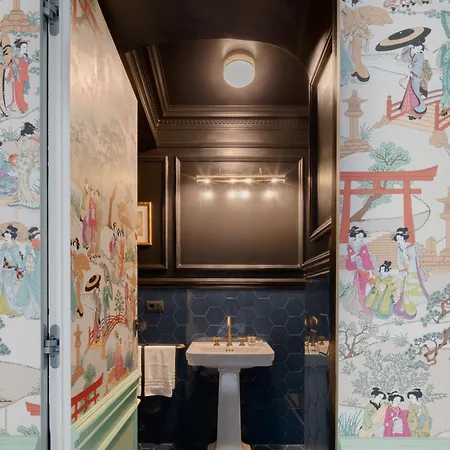 V Collection Condotti Hotell Rom