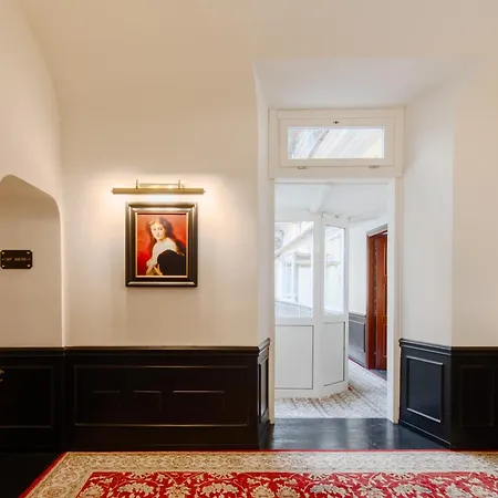 Hotel V Collection Condotti Rzym