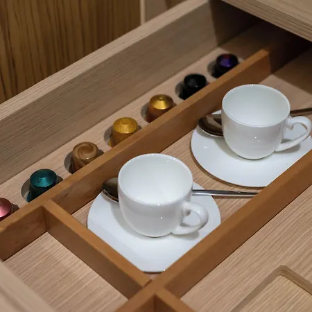 V Collection Condotti * Rzym