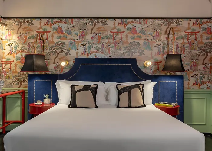 V Collection Condotti ホテル