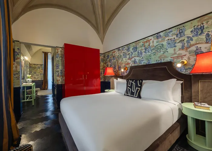 V Collection Condotti ホテル *