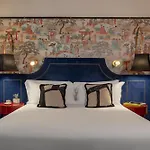 V Collection Condotti Hotel